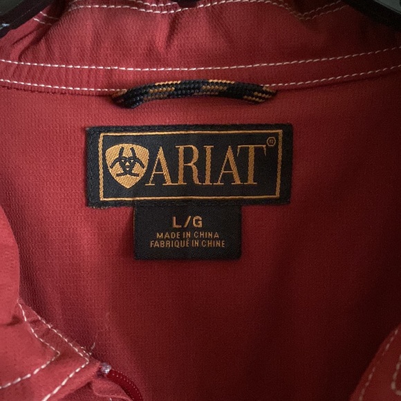 Ariat women’s water resistant lined western type jacket. - Picture 3 of 8